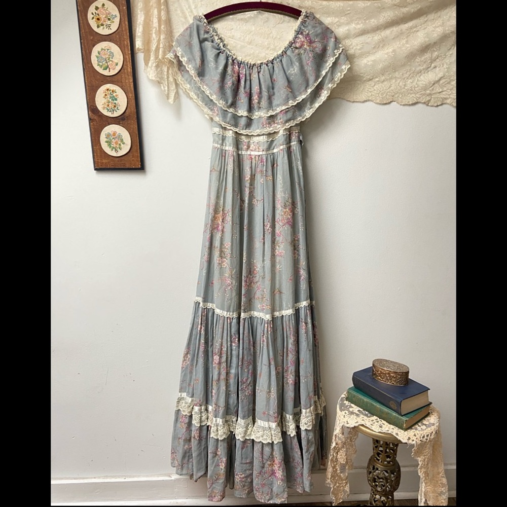 Gunne Sax • 1970’s Prairie Maxi Dress